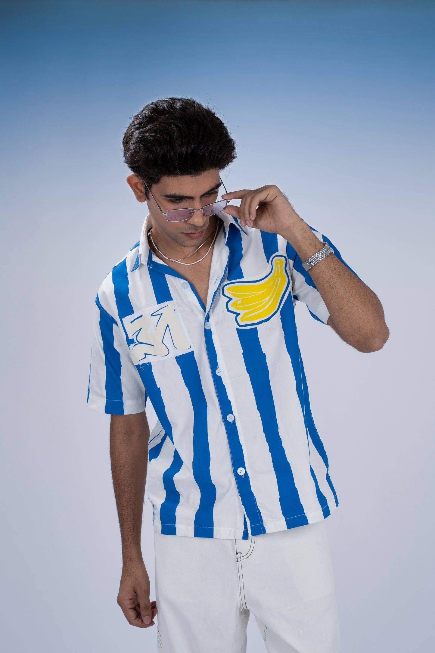 AKELA Shirt